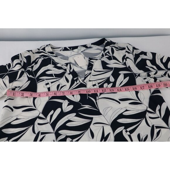 Crown & Ivy Women's Floral Print Blouse Black & White Rayon India Size S - Picture 8 of 10